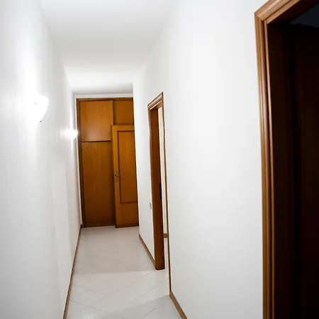Appartamento Nettuno شقة *
